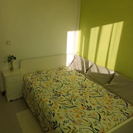 At Your Doorstep - Bedrooms * Lisbon